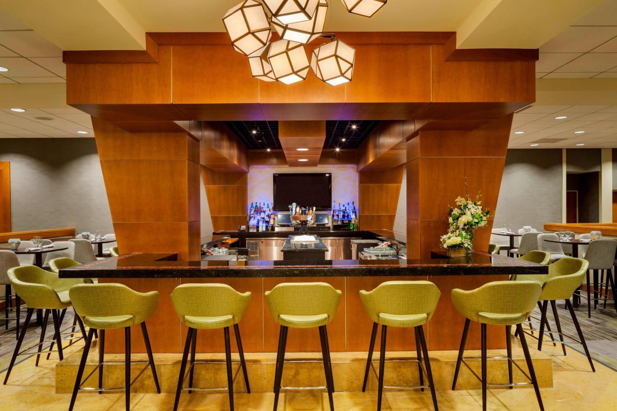 Courtyard By Marriott Boston Logan Airport Hotel Kültér fotó