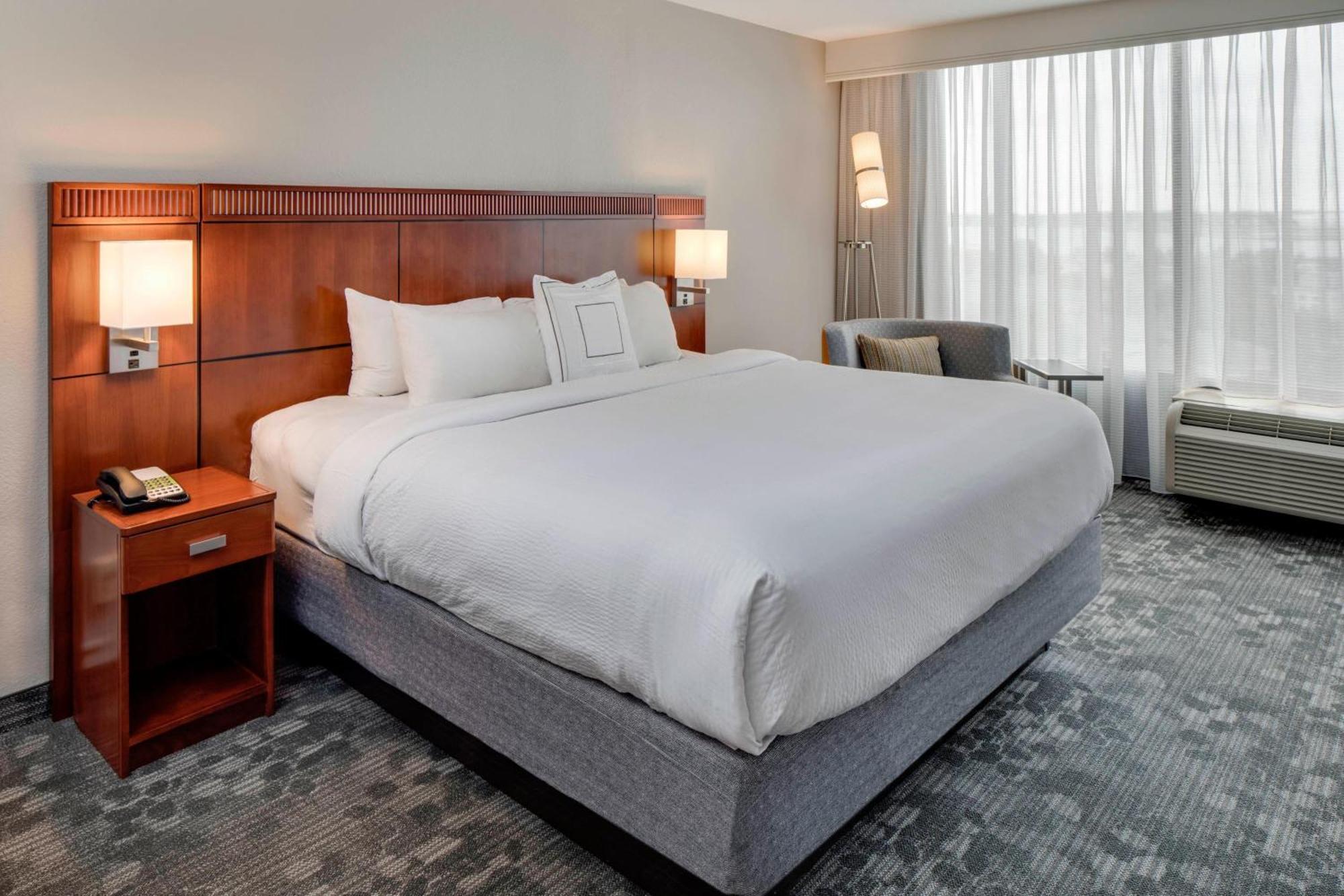 Courtyard By Marriott Boston Logan Airport Hotel Kültér fotó