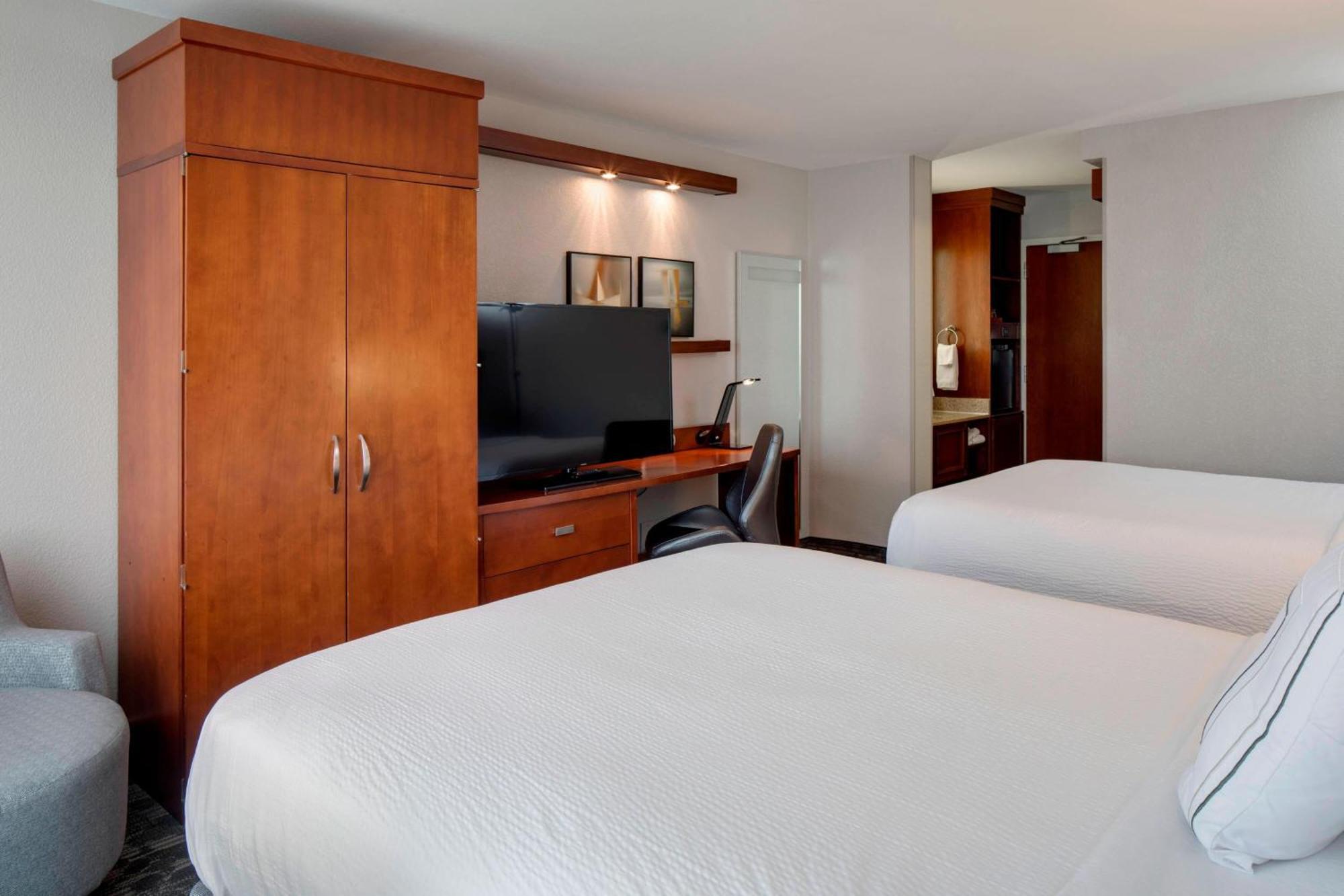 Courtyard By Marriott Boston Logan Airport Hotel Kültér fotó