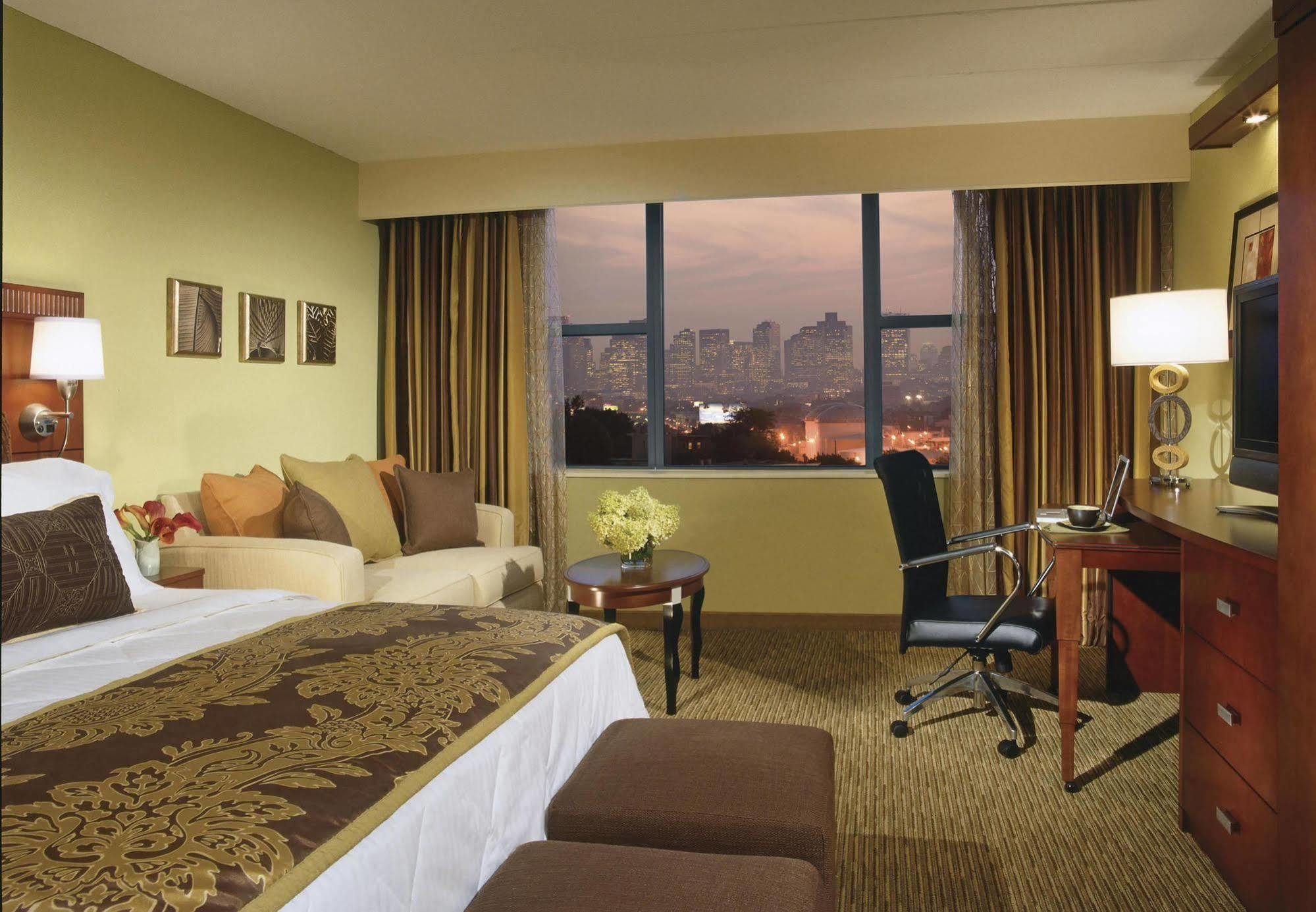 Courtyard By Marriott Boston Logan Airport Hotel Kültér fotó